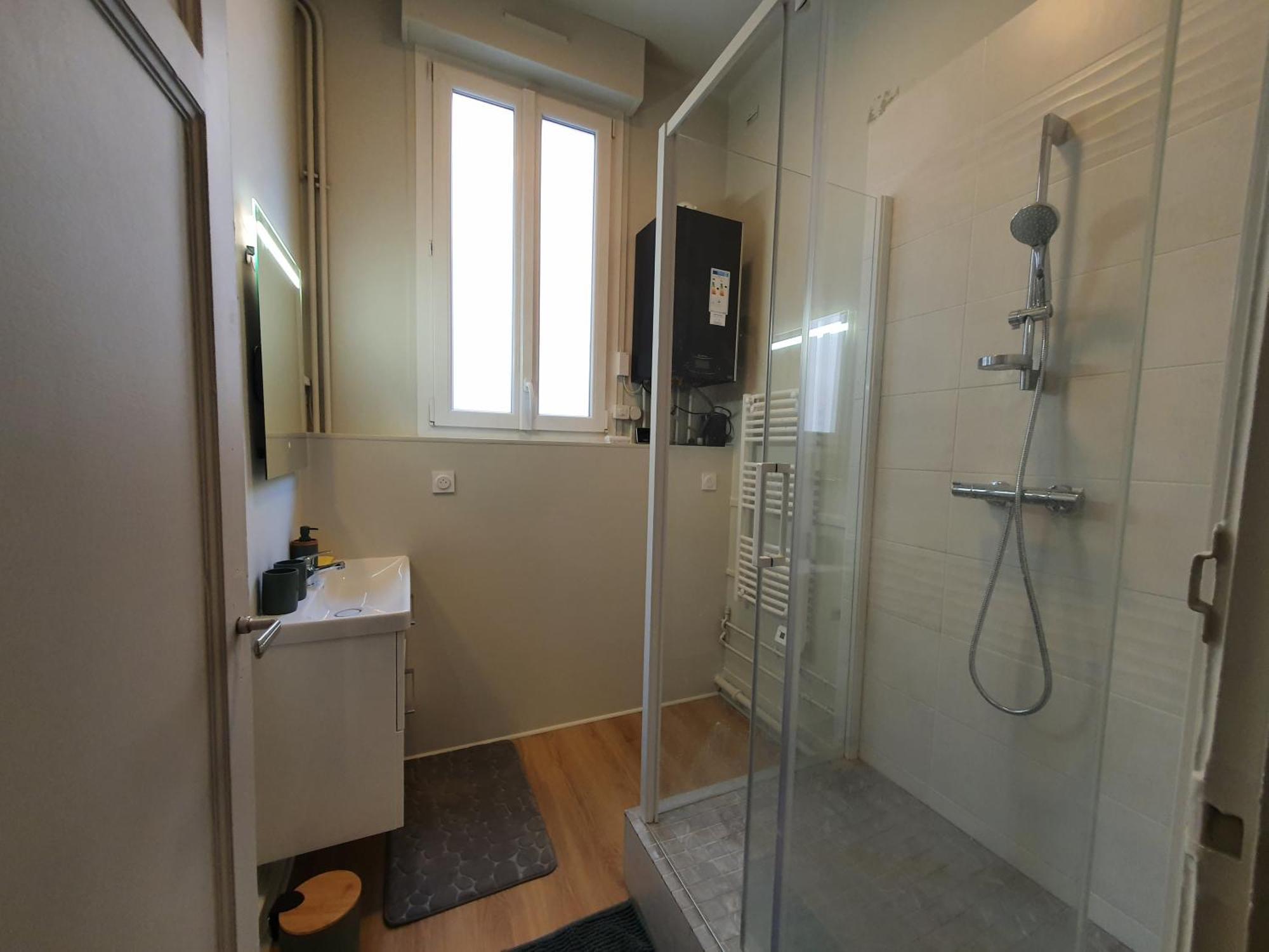 Vue Exceptionnelle Sur La Cathedrale, Standing Et Garage Prive Appartement